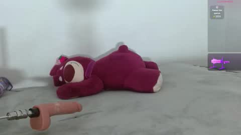 Mia online show from November 28, 3:25 am