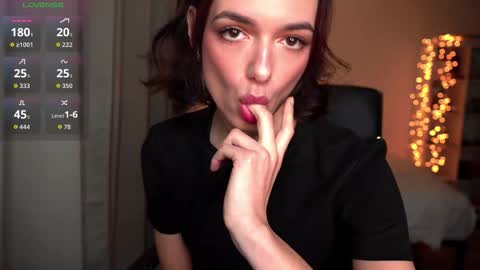 Olivia online show from February 17, 12:42 am