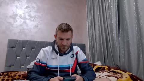 10in_deluxe online show from November 21, 7:39 am