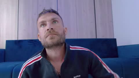 10in_deluxe online show from October 23, 7:32 am