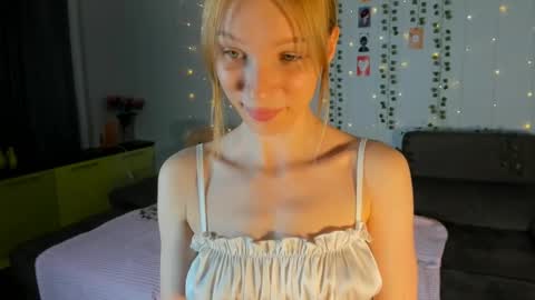 Kira online show from May 23, 7:54 pm