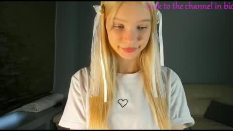 Kira online show from November 28, 4:53 am