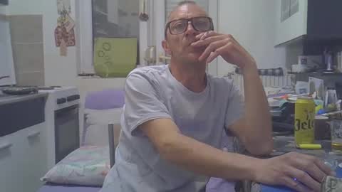 1973man online show from April 18, 12:34 am