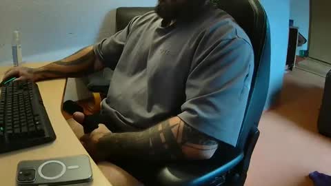 Snapshot of 19andre90 chatting on October 9, 12:10 pm 19andre90 online show from October 9, 12:10 pm