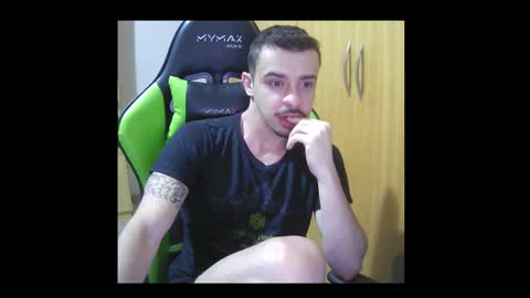 Snapshot of 1good_vibes1 chatting on October 19, 3:44 am 1good_vibes1 online show from October 19, 3:44 am