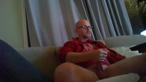 1hotbaldguy online show from December 10, 9:01 am