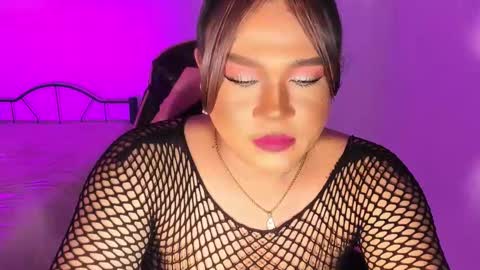 1lovelymess online show from October 9, 5:24 am