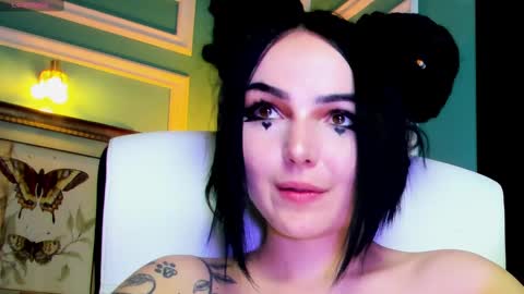 Moona  online show from March 8, 12:11 am