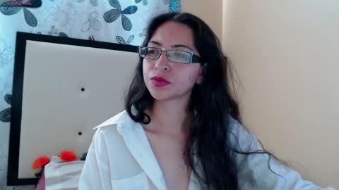 paola online show from April 15, 5:16 pm