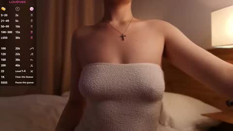 VICTORIA online show from December 21, 5:14 am