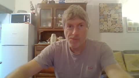 22esserre online show from September 22, 11:14 am