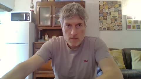 22esserre online show from April 29, 11:04 am