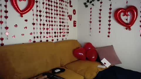 Snapshot of 25melin chatting on September 20, 4:32 pm 25melin online show from September 20, 4:32 pm