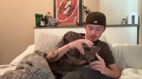 26sneakers online show from December 14, 6:52 pm