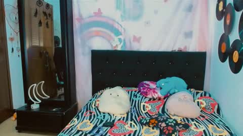 samantha sharon online show from December 4, 2:38 pm