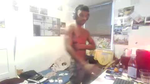 2l82agree online show from September 27, 8:01 am