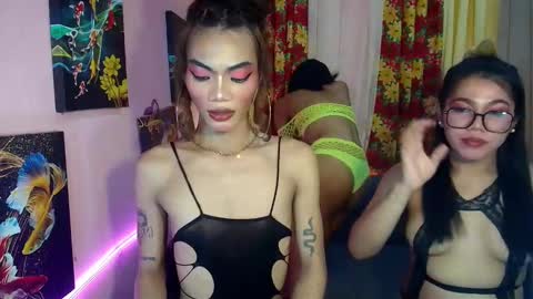 Snapshot of 2sexxy_asiants4uxxx chatting on January 24, 5:00 pm Kate online show from January 24, 5:00 pm