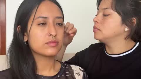 Dalilah and Tarah online show from October 27, 2:17 pm