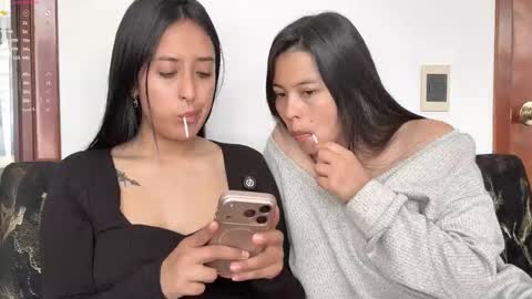 Dalilah and Tarah online show from February 10, 7:06 pm