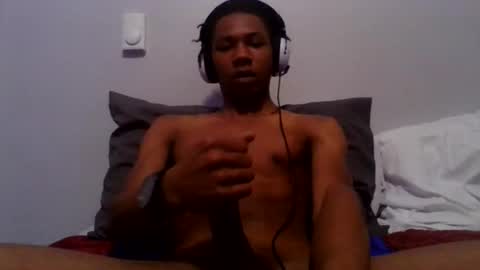 31darnellmcghee online show from December 5, 4:16 pm