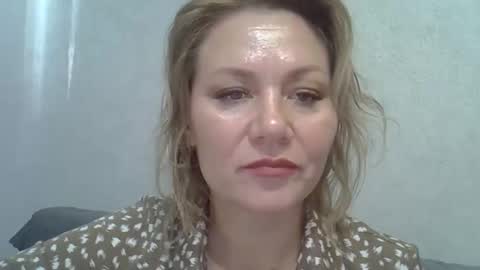 Snapshot of 3susie chatting on September 30, 8:58 am 3susie online show from September 30, 8:58 am