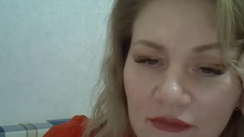 Snapshot of 3susie chatting on October 2, 8:35 am 3susie online show from October 2, 8:35 am