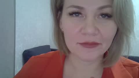 Snapshot of 3susie chatting on October 10, 8:20 am 3susie online show from October 10, 8:20 am