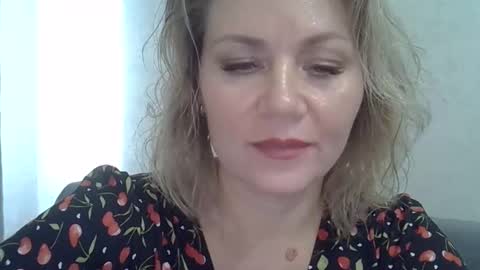 Snapshot of 3susie chatting on September 28, 8:34 am 3susie online show from September 28, 8:34 am