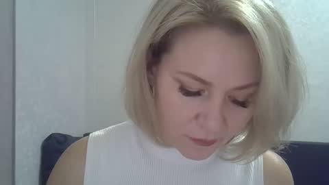 Snapshot of 3susie chatting on October 17, 10:30 am 3susie online show from October 17, 10:30 am