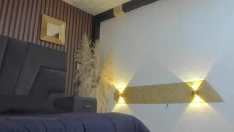 3X NAXAA online show from April 6, 1:12 pm