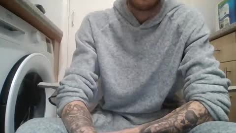 420feetloverr420 online show from September 25, 11:23 pm