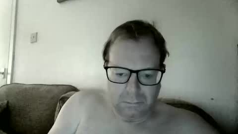 robert online show from February 24, 7:50 pm