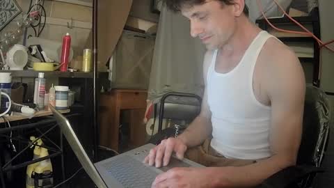 Snapshot of 4u2keeplockedup chatting on October 10, 11:05 am 4u2keeplockedup online show from October 10, 11:05 am