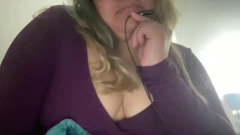 69candyflowers online show from January 27, 3:37 am