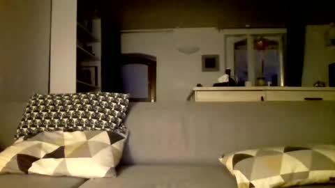 Num online show from December 15, 4:15 pm