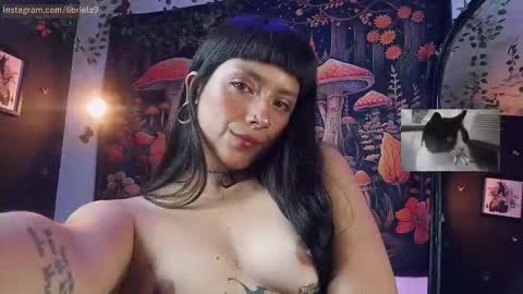 B R I E L A  online show from March 30, 4:45 am