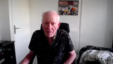 73yves online show from June 18, 5:13 am