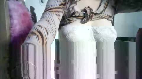 Lilu online show from December 5, 9:34 pm