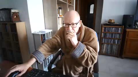  Papi  online show from December 23, 11:16 am