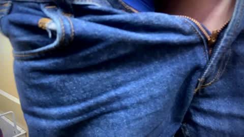 yong smooth cock online show from February 5, 5:52 am