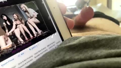 95hung_twink online show from June 5, 6:24 pm