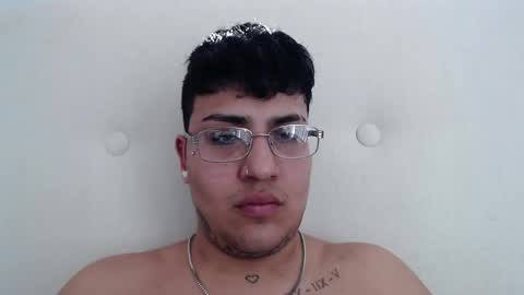 Snapshot of 99_butterfly_boy99 chatting on January 17, 6:44 pm Butterfly boy online show from January 17, 6:44 pm