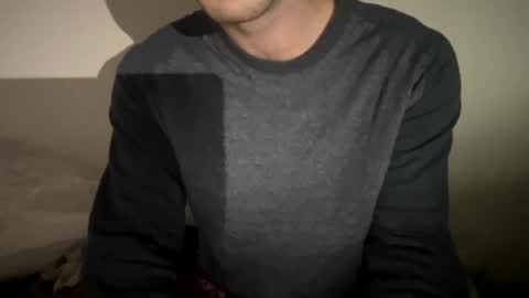 9thislandd online show from December 11, 9:45 pm