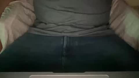 Snapshot of 9x6thickmassive chatting on October 14, 5:21 am 9x6thickmassive online show from October 14, 5:21 am