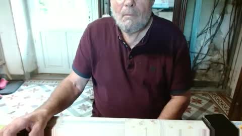 Snapshot of _123_voyeur_ chatting on September 13, 10:06 am _123_voyeur_ online show from September 13, 10:06 am