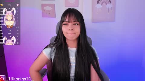 Snapshot of _abby_westt chatting on December 7, 12:46 am Sophia  online show from December 7, 12:46 am