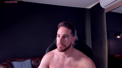 _adamcoper_ online show from May 10, 3:40 pm