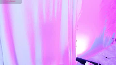 _aithanaa_ online show from February 11, 8:34 pm