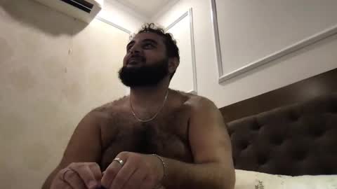Alan online show from April 25, 3:42 pm
