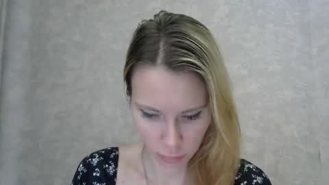 _alex1819 online show from February 18, 7:08 am